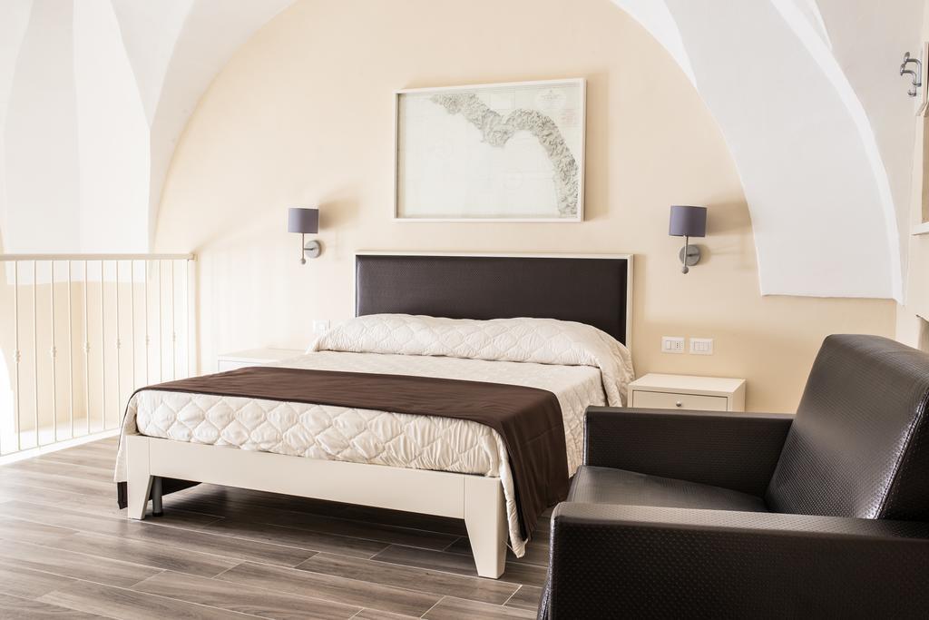 Faro Bianco Gallipoli - Suites & Apartments ภายนอก รูปภาพ