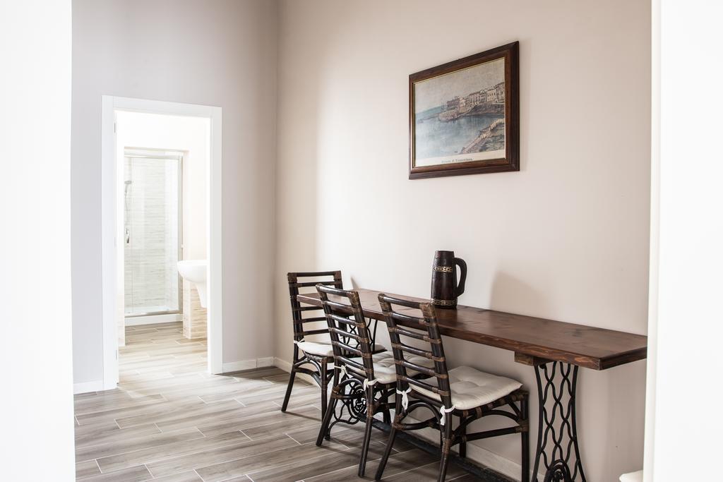 Faro Bianco Gallipoli - Suites & Apartments ภายนอก รูปภาพ