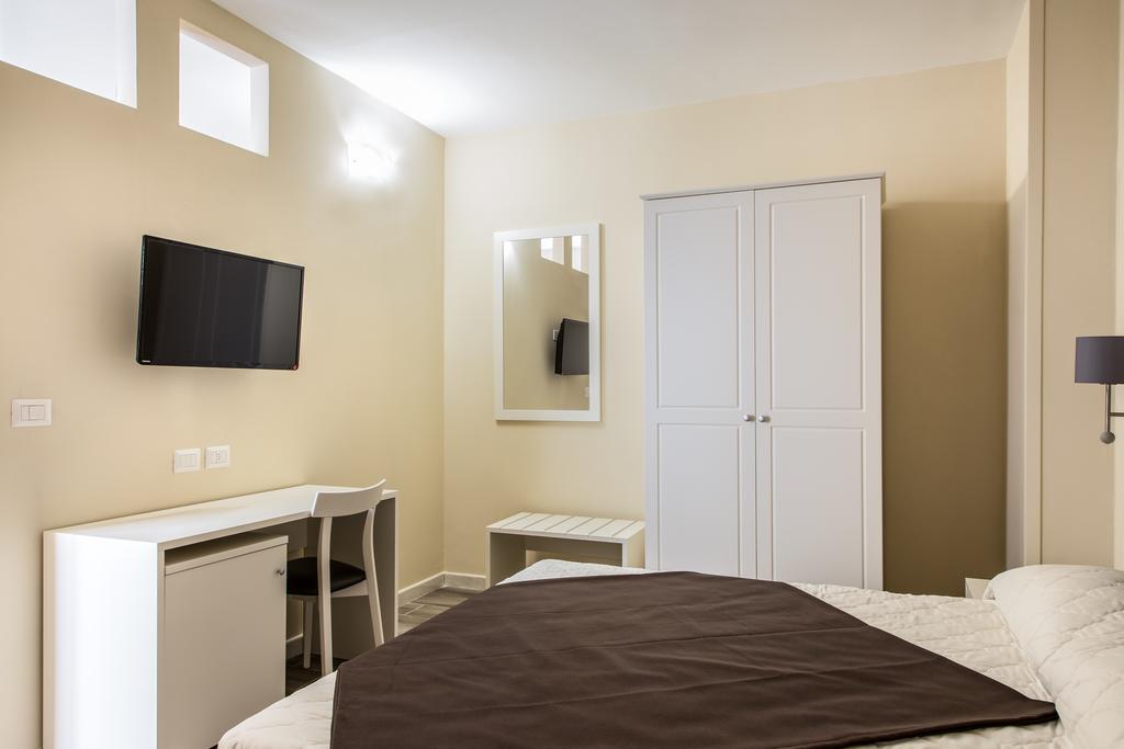 Faro Bianco Gallipoli - Suites & Apartments ภายนอก รูปภาพ