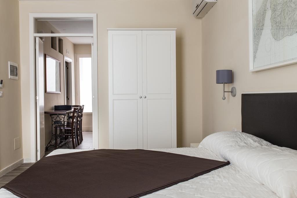Faro Bianco Gallipoli - Suites & Apartments ภายนอก รูปภาพ