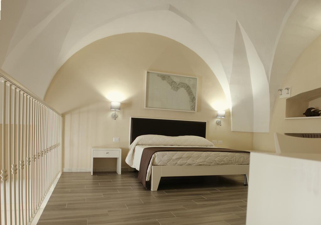 Faro Bianco Gallipoli - Suites & Apartments ภายนอก รูปภาพ