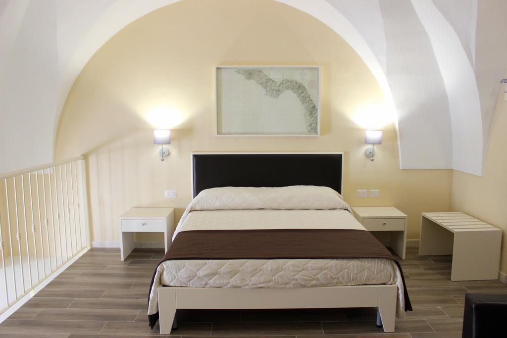Faro Bianco Gallipoli - Suites & Apartments ภายนอก รูปภาพ