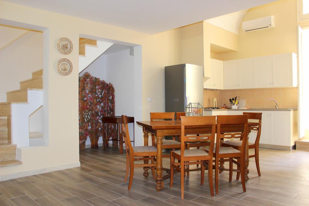 Faro Bianco Gallipoli - Suites & Apartments ภายนอก รูปภาพ
