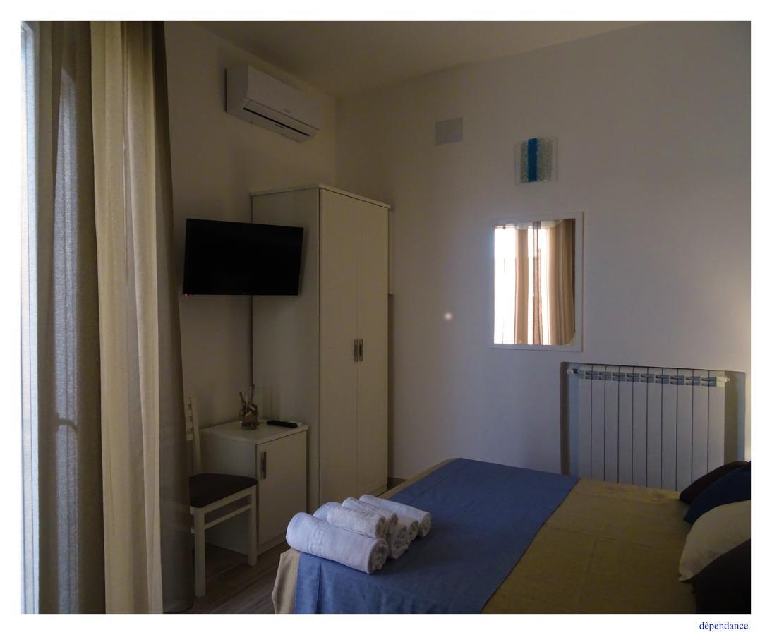 Faro Bianco Gallipoli - Suites & Apartments ภายนอก รูปภาพ